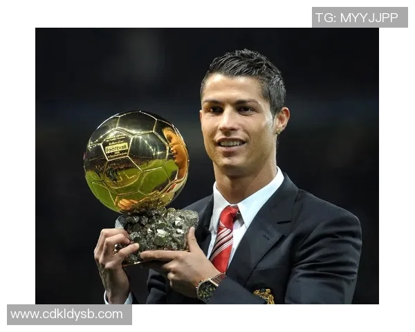 足球球星如何通过多元化收入来源赚取巨额财富的途径揭秘